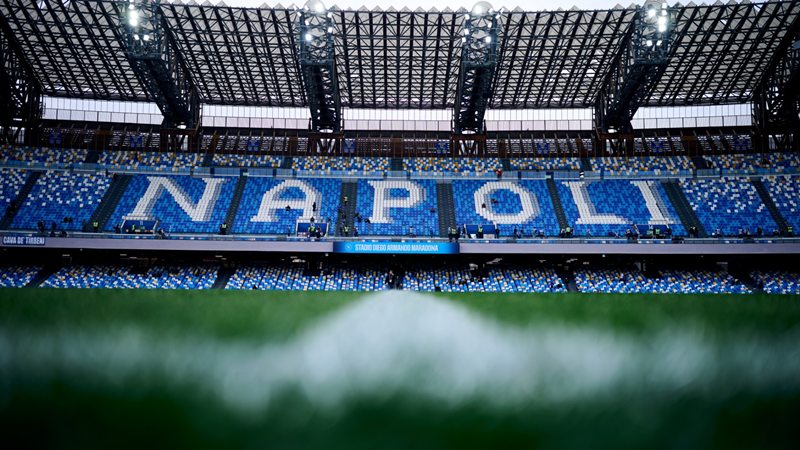 Cựu cầu thủ Napoli tham gia băng cướp, lĩnh án 2 năm tù