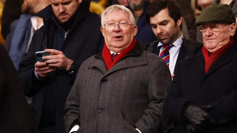 Sir Alex vẫn dõi theo MU nhưng ông chưa tìm được người "kế vị" xứng đáng. Ảnh: Internet