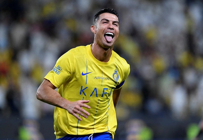 CLB đến từ Brazil muốn chiêu mộ Ronaldo