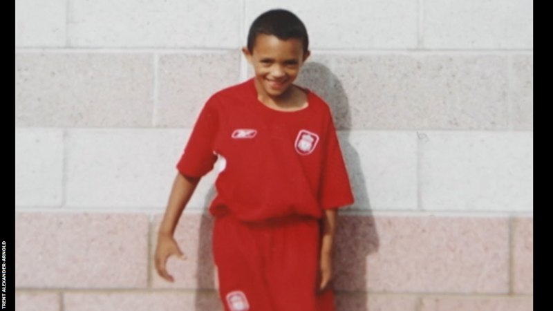 Trent Alexander-Arnold khi còn nhỏ. Ảnh: Internet