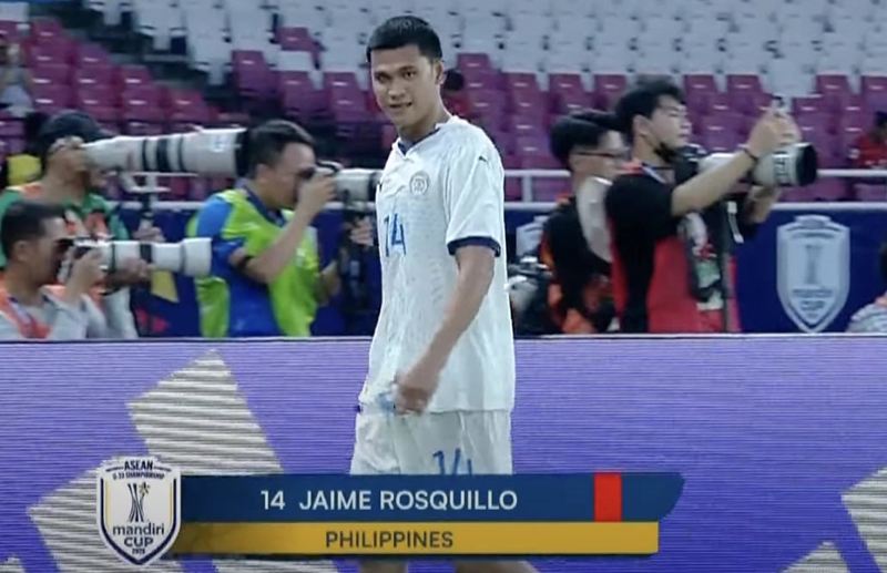 Hậu vệ Jaime Rosquillo bị truất quyền thi đấu. Ảnh: Internet