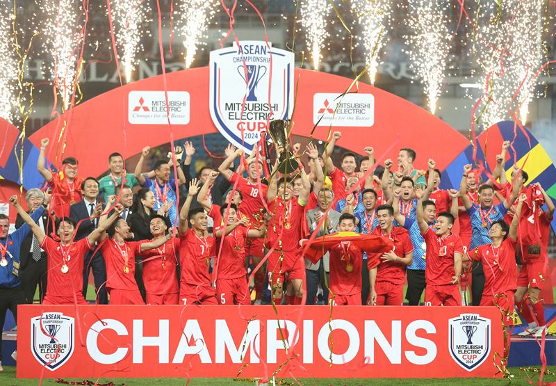 Đội tuyển Việt Nam dưới sự dẫn dắt của HLV Kim Sang-sik vô địch ASEAN Cup 2024. Ảnh: Internet