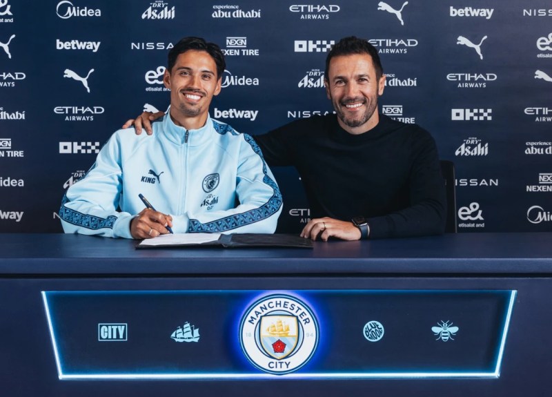 Premier League chưa bao giờ thiếu tiền.