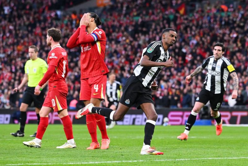 Newcastle quyết tâm níu kéo chân sút chủ lực.