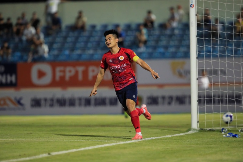 Thành Long là hiện thân của tinh thần chiến đấu mẫn cán và bền bỉ. 