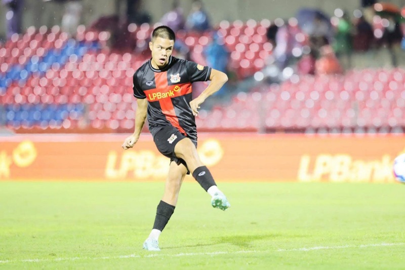 hành Trung được ví như "Kante Việt Nam".