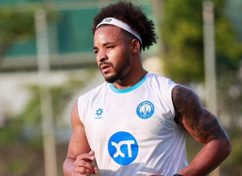 Xuân Son sửa soạn tái xuất.