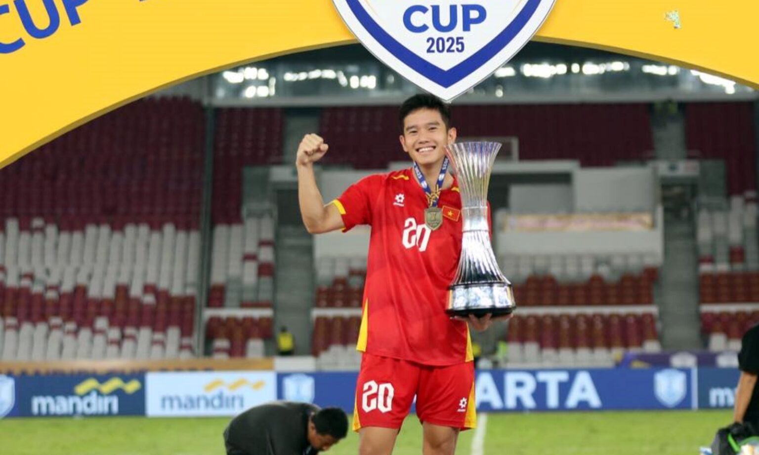 Võ Anh Quân – Chủ nhân hành lang phải tuyển Việt Nam tương lai?