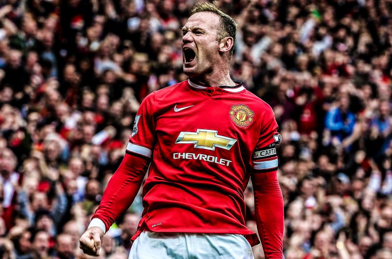 Rooney sống với sự cuồng nhiệt cả trong lẫn ngoài sân cỏ. 