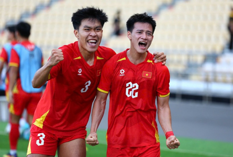 Bàn thắng vỡ òa cảm xúc. 