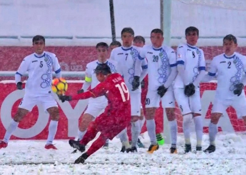 Khoảnh khắc vỡ òa trong lịch sử bóng đá Việt Nam.